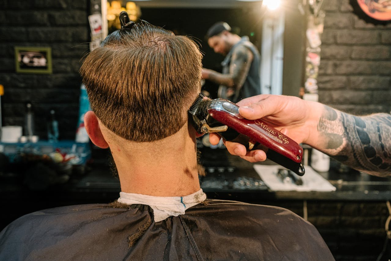 How to Get the Perfect Scouse Trim